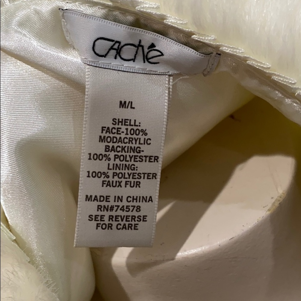 Cache Fur cape - Picture 4 of 4